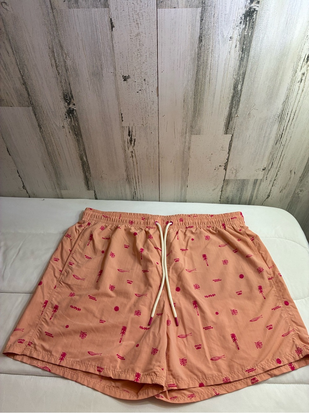 Eddie Bauer Peach Shorts with Pink Tropical Print Sz L